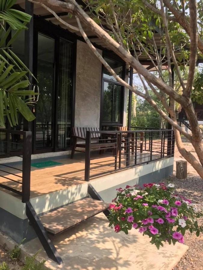 Sangkaset Resort Ban Mong Muang Екстериор снимка